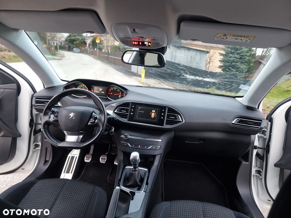 Peugeot 308 BlueHDi FAP 100 Stop & Start Active - 26