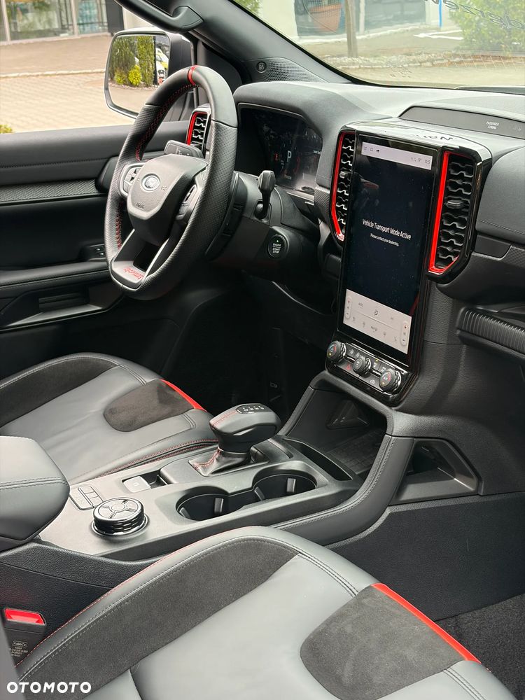 Ford Raptor - 10