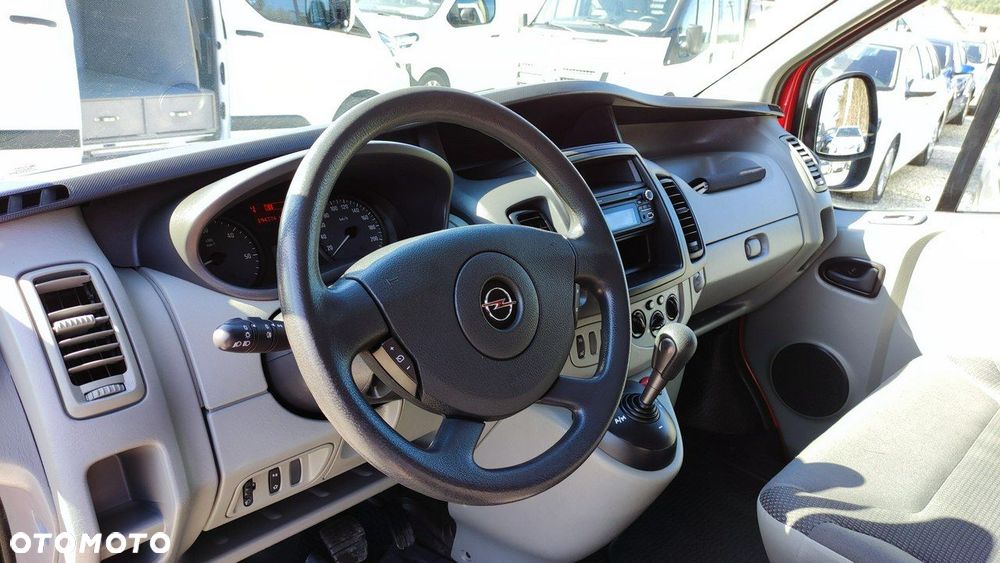 Opel Vivaro - 26