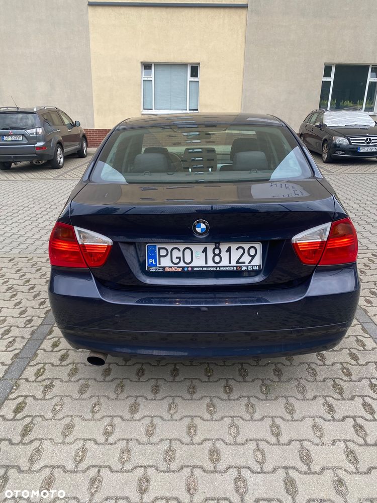 BMW Seria 3 318d - 9