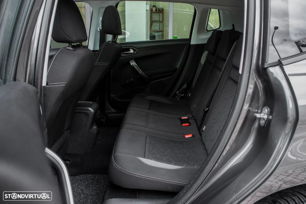 Peugeot 2008 1.2 PureTech Active - 26