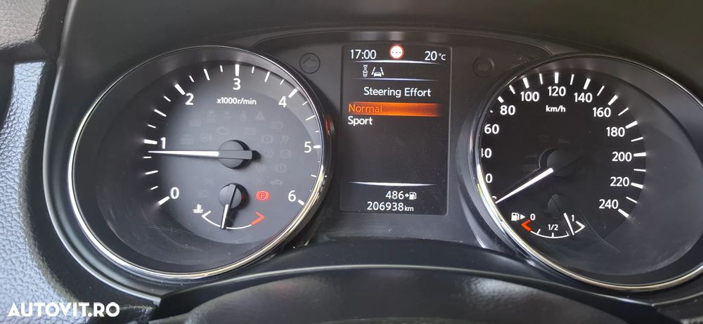 Nissan Qashqai 1.5 DCI Start/Stop Tekna - 32