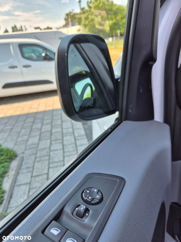 Citroën Jumpy XL 2.0 145KM - 19