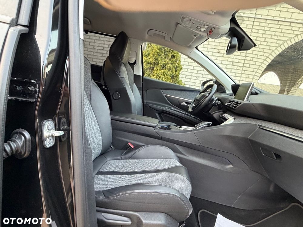 Peugeot 5008 BlueHDi 120 EAT6 Allure - 11