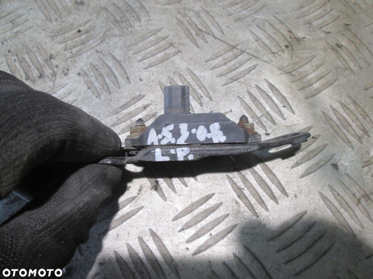 CZUJNIK PRZYSPIESZENIA 4F0907651 AUDI A4 B8 A5 8T A6 C6 - 1