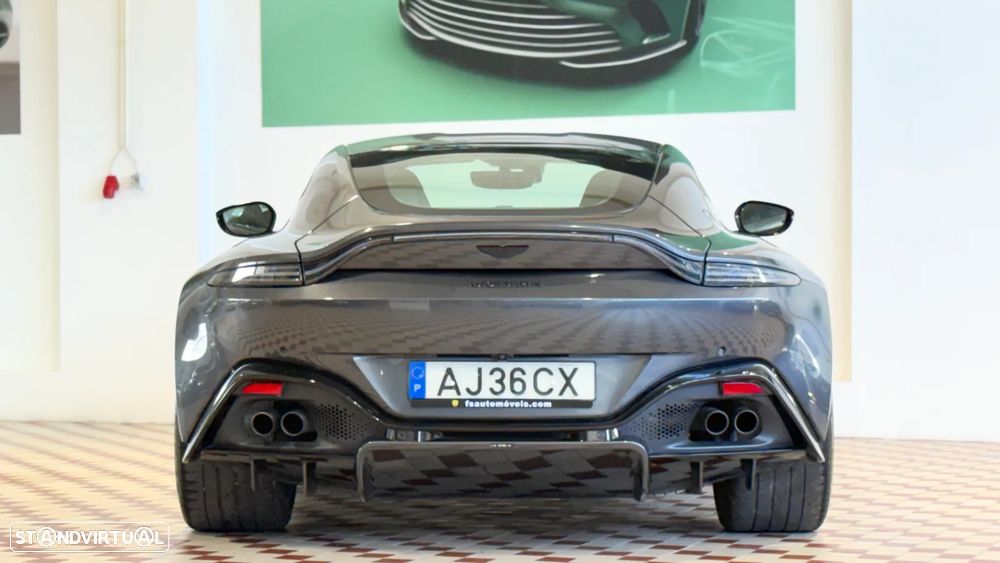 Aston Martin Vantage Coupe 4.0 Twin-Turbo V8 - 4