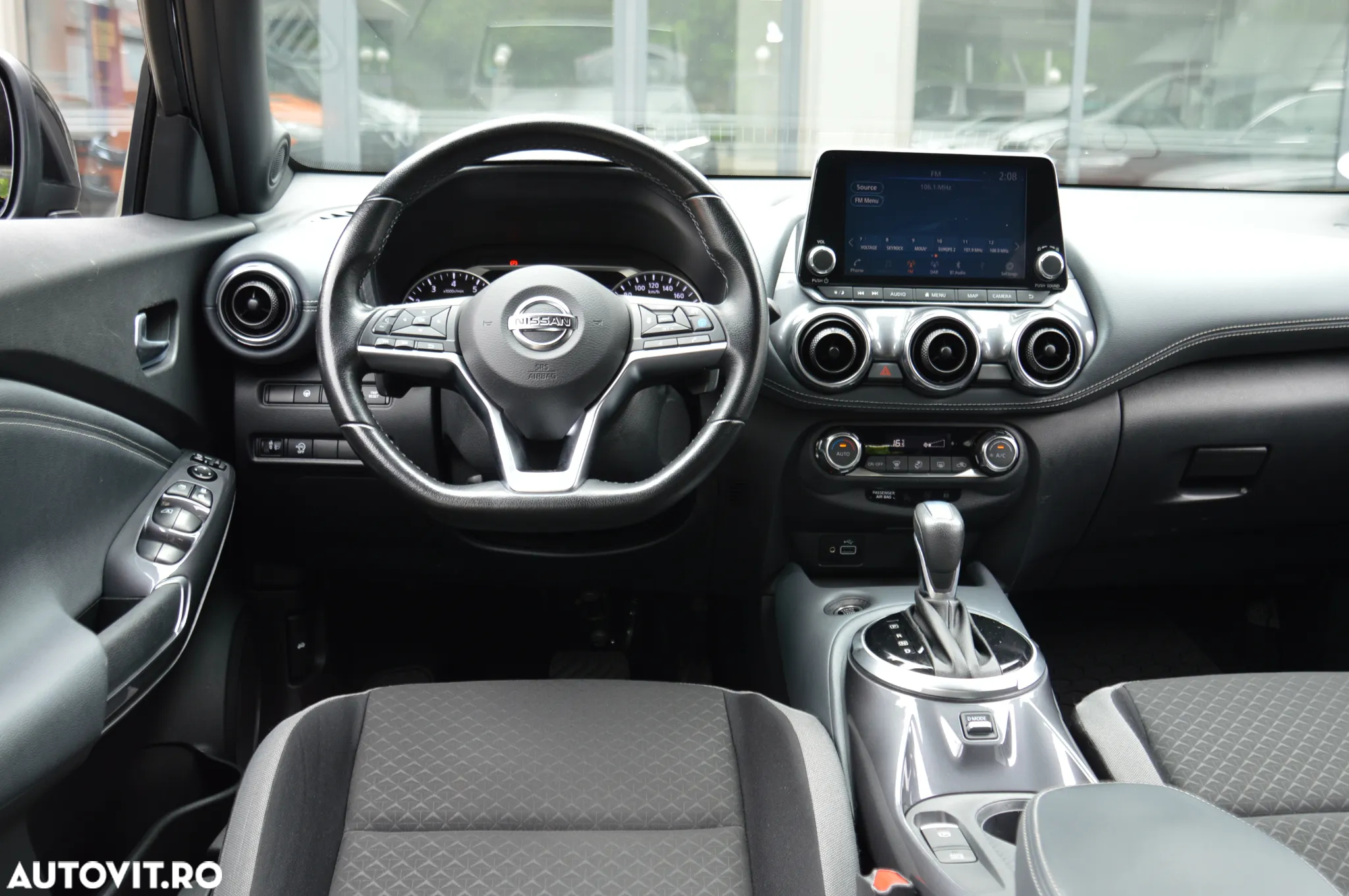 Nissan Juke DIG-T DCT N-Connecta - 19