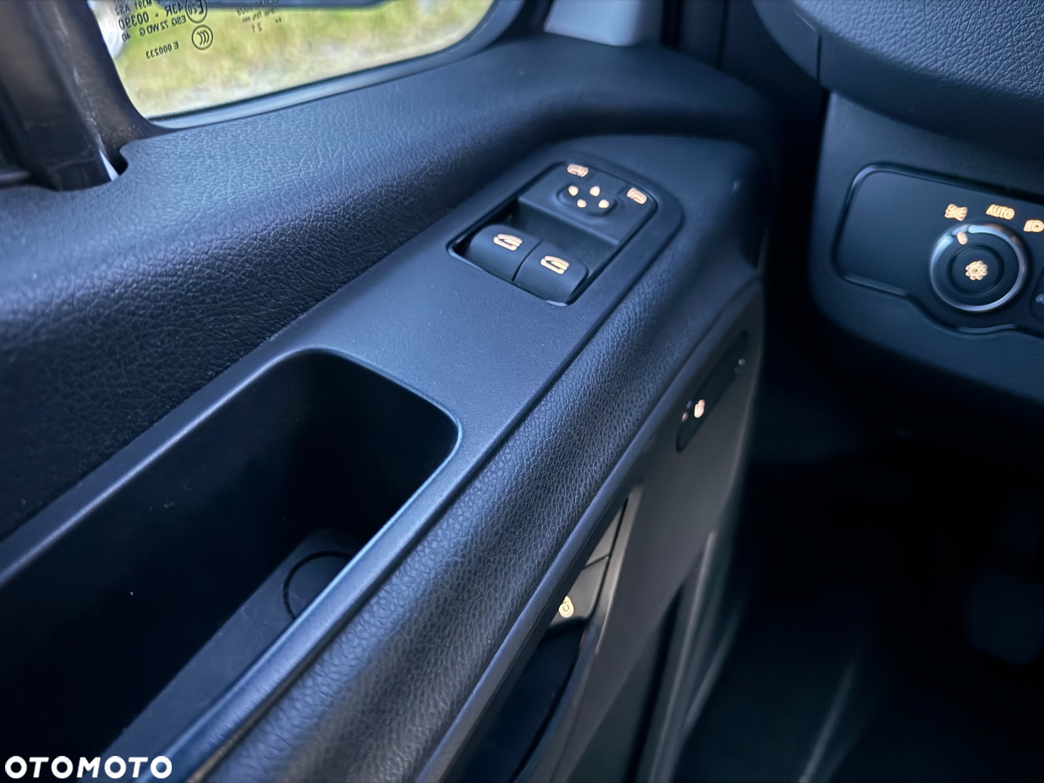 Mercedes-Benz Sprinter - 17
