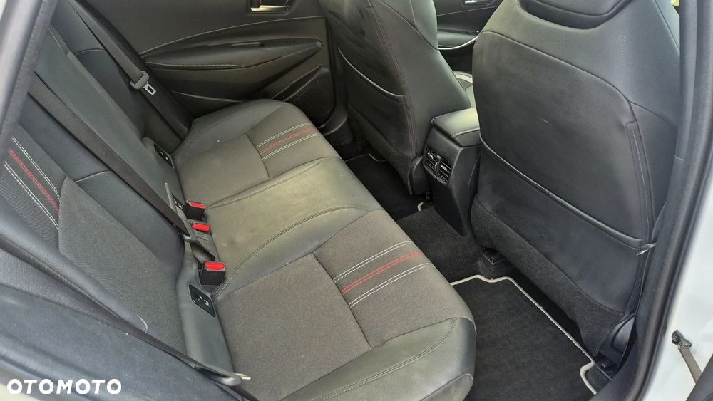 Toyota Corolla - 17