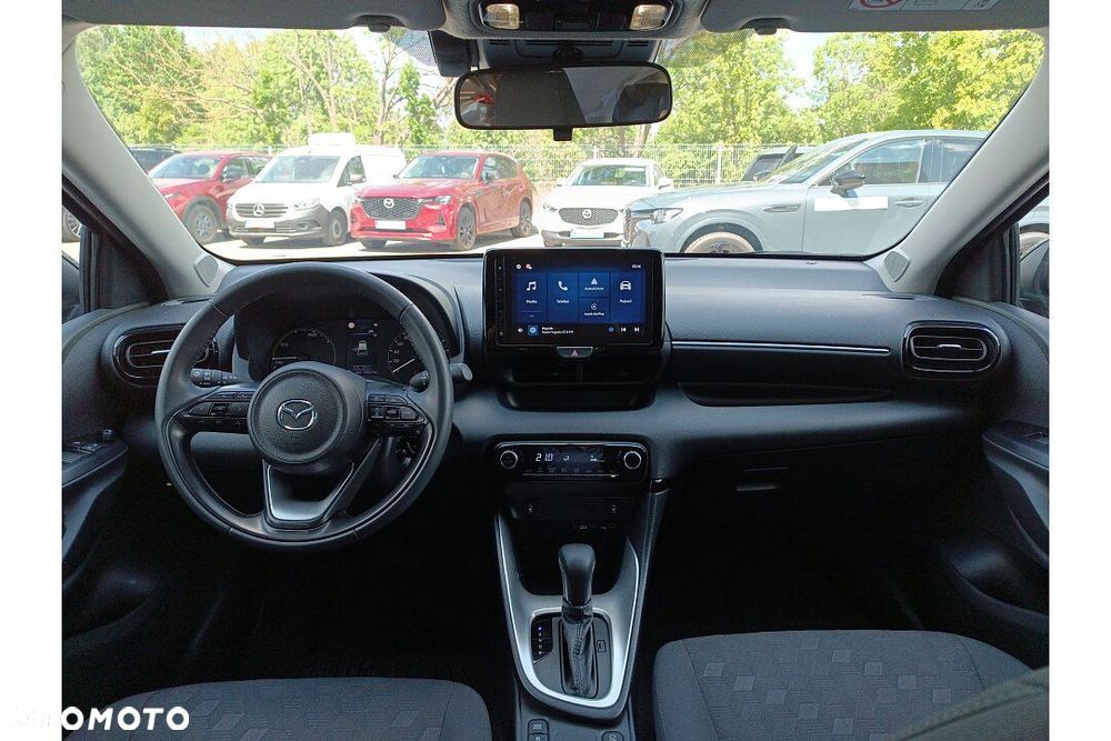 Mazda 2 Hybrid - 9