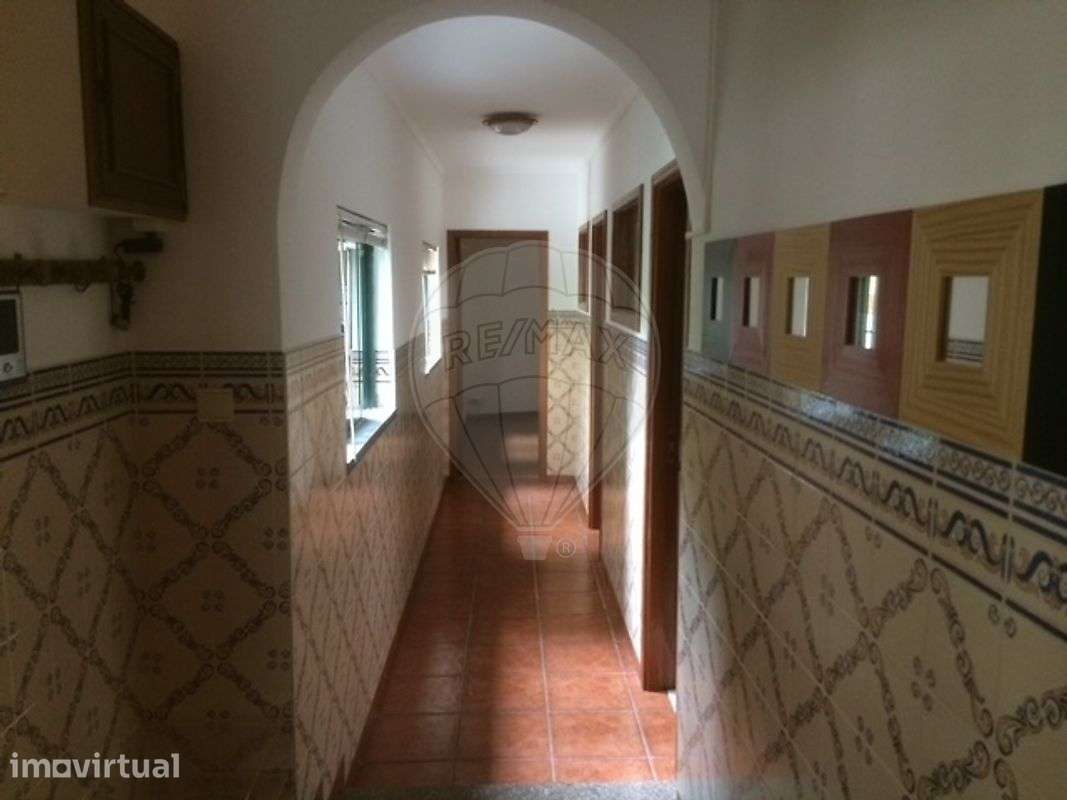 Moradia T4 para arrendamento - Grande imagem: 2/16