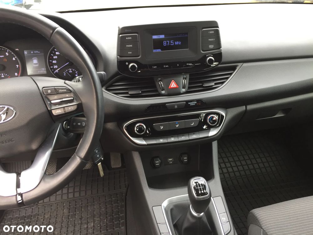 Hyundai i30 1.5 T-GDI 48V Modern - 13