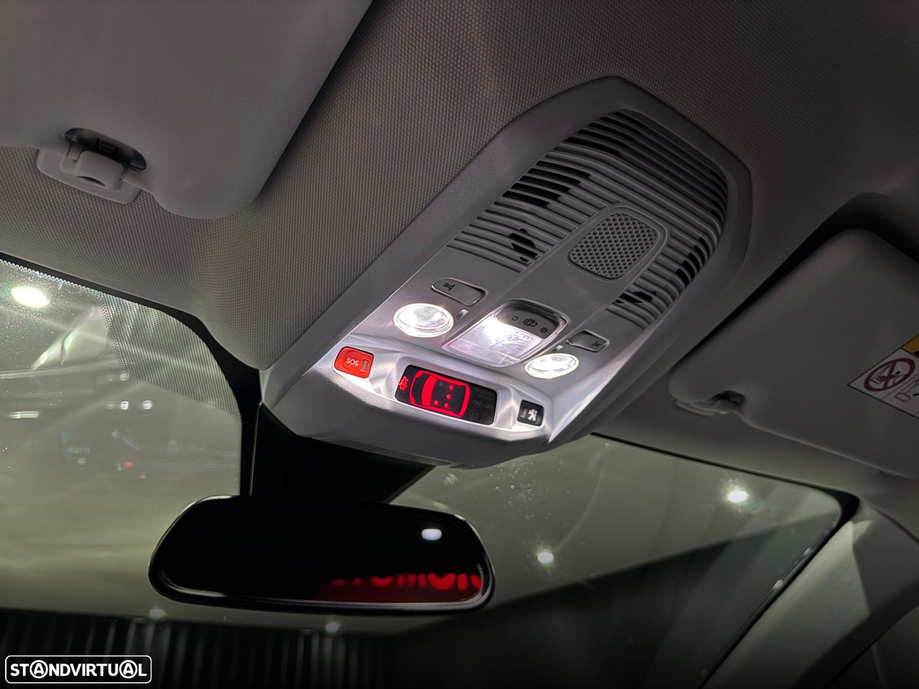 Peugeot 3008 1.5 BlueHDi Allure Pack EAT8 - 25
