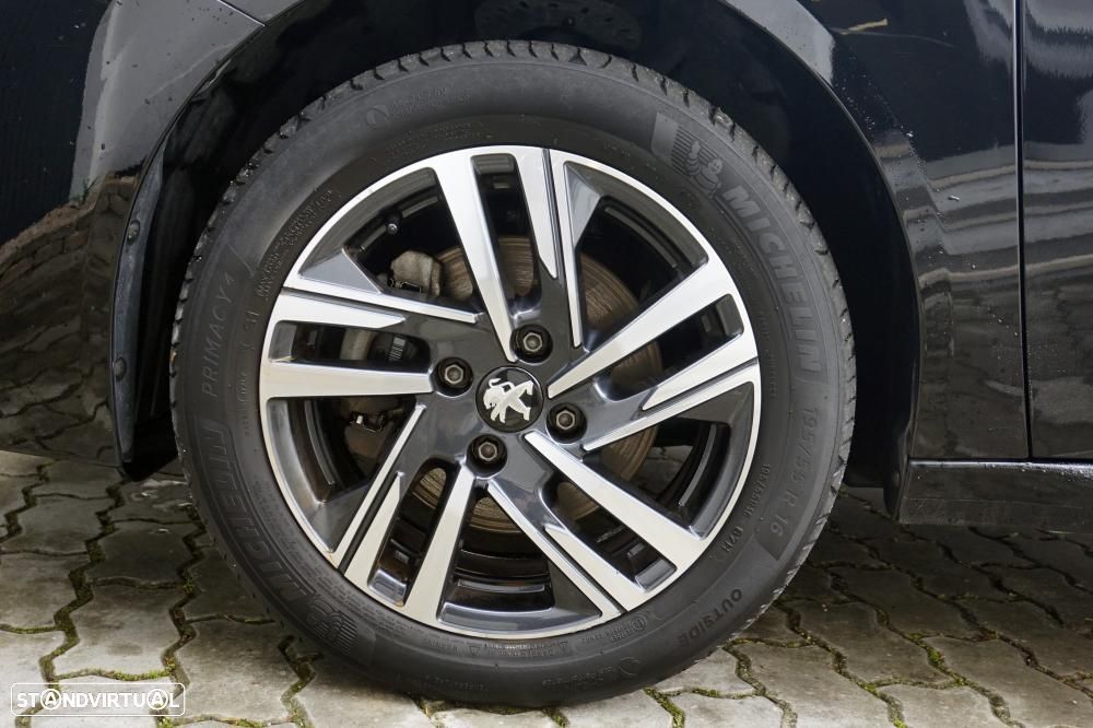 Peugeot 208 1.2 PureTech Allure - 30