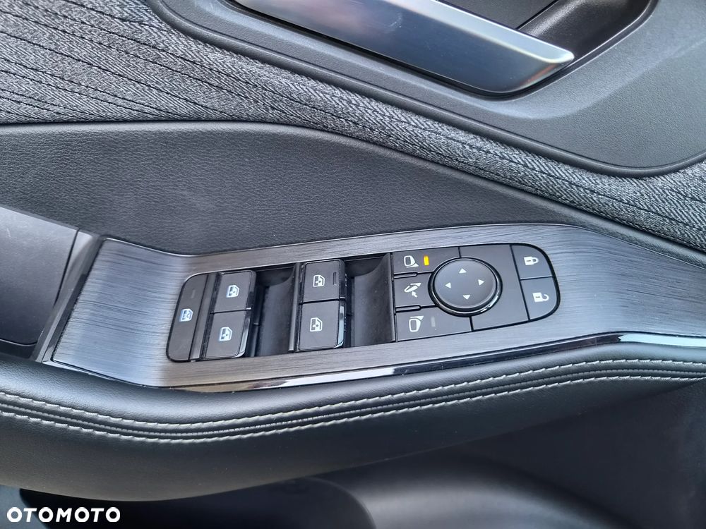 Nissan X-Trail 1.5 VC-T e-POWER N-Trek e-4ORCE 7os - 27
