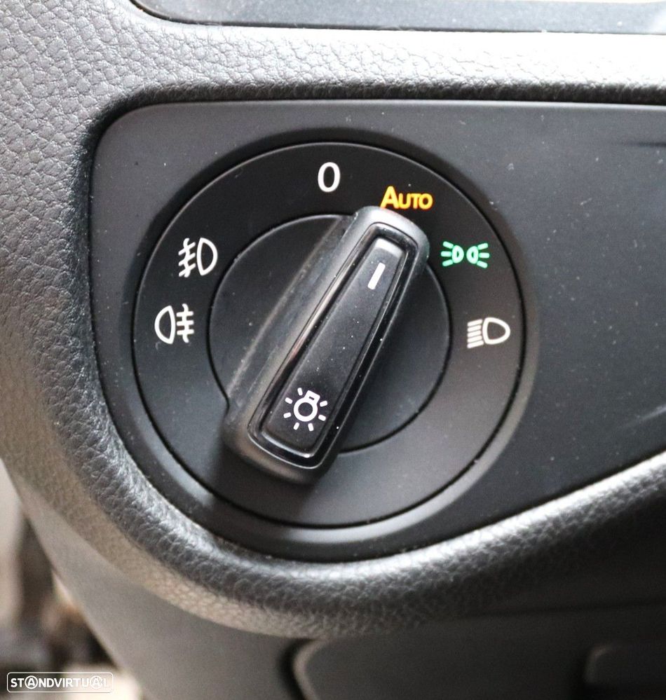 VW Golf 1.0 TSI Trendline Pack - 28