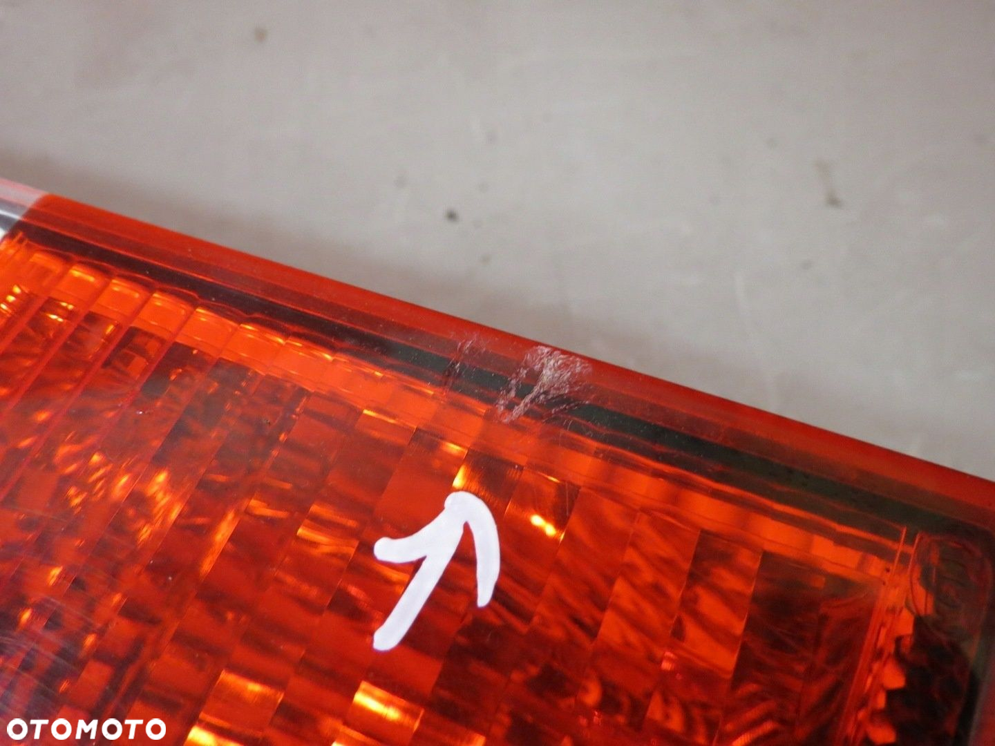 MERCEDES W639 VITO 03- VIANO LAMPA LEWA TYŁ KLAPA - 4