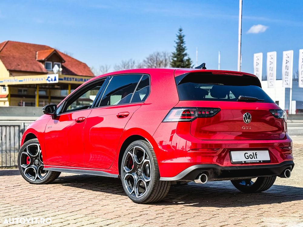Volkswagen Golf GTI - 5