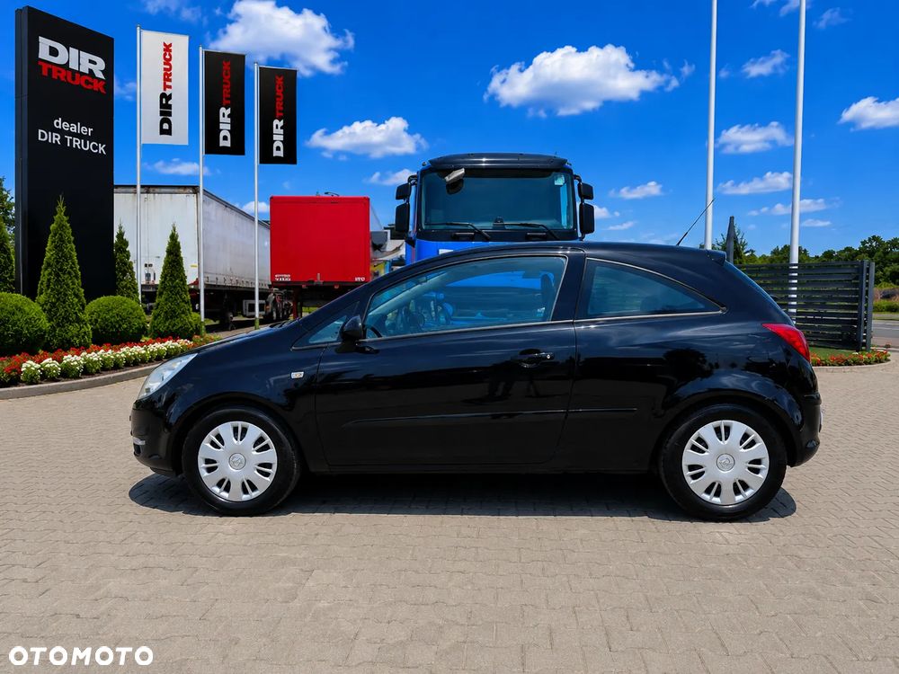 Opel Corsa 1.2 16V Cosmo - 8