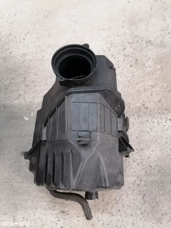 Obudowa Filtra Powietrza Audi A8 D3 3.7 4.2 V8 077133835T 4E0129620 - 1