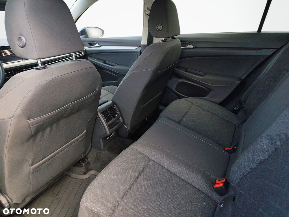 Volkswagen Golf Variant - 11