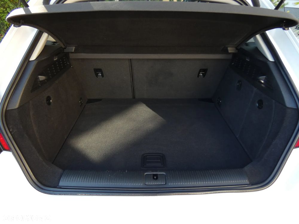 Audi A3 Sportback 1.6 TDI (clean diesel) S line Sportpaket - 38