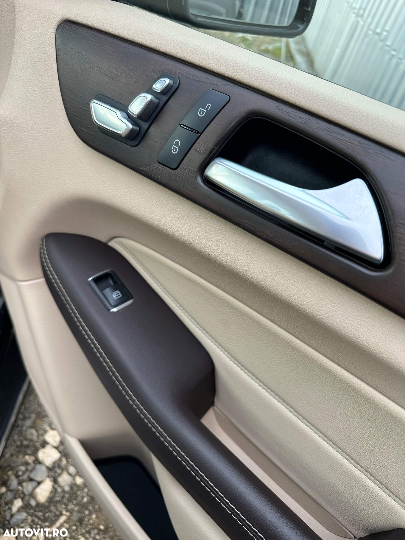 Mercedes-Benz GLE 250 d 4MATIC - 25