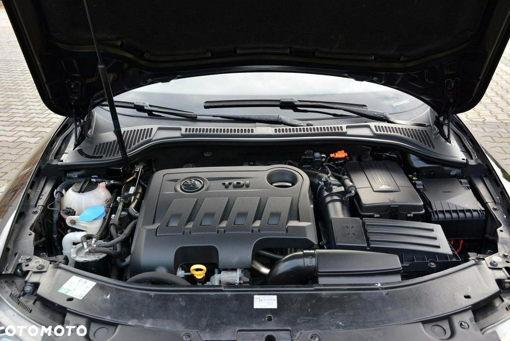 Skoda Superb 2.0 TDI DSG L&K - 39