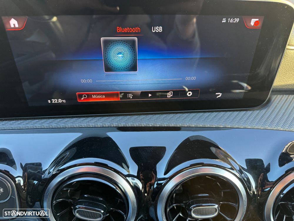 Mercedes-Benz A 250 e Style Plus - 18