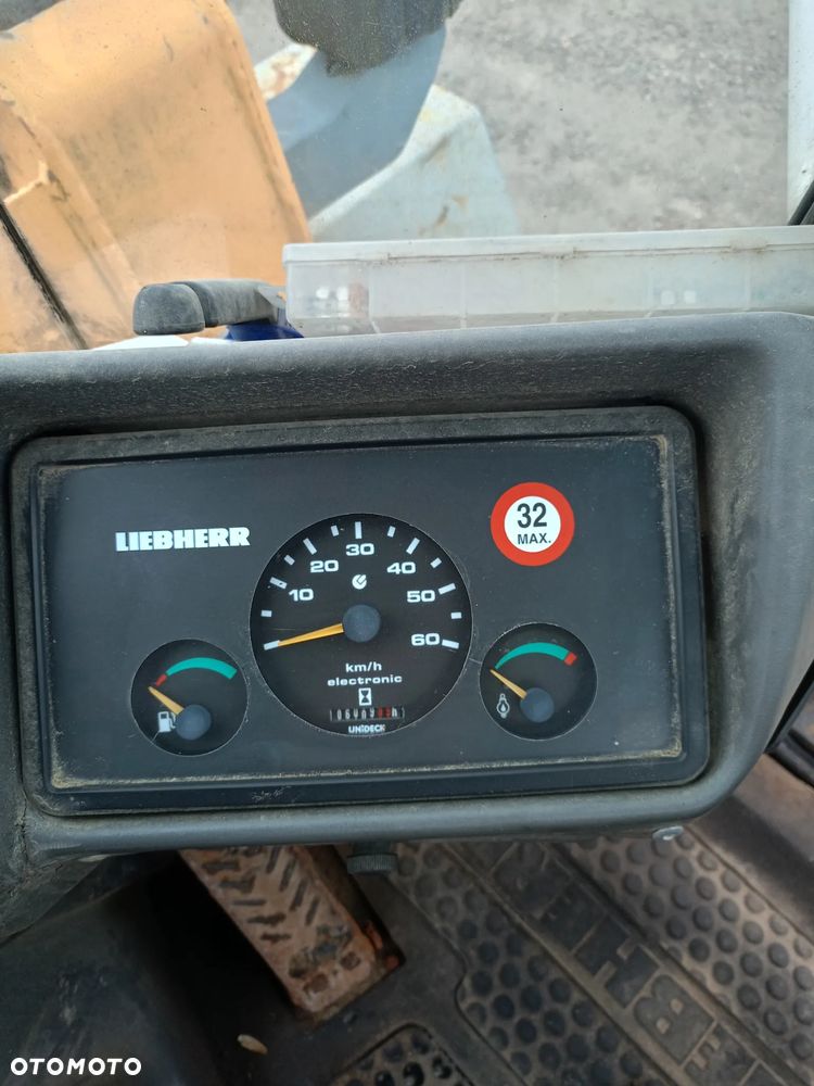 Inny Libherr 522 - 10