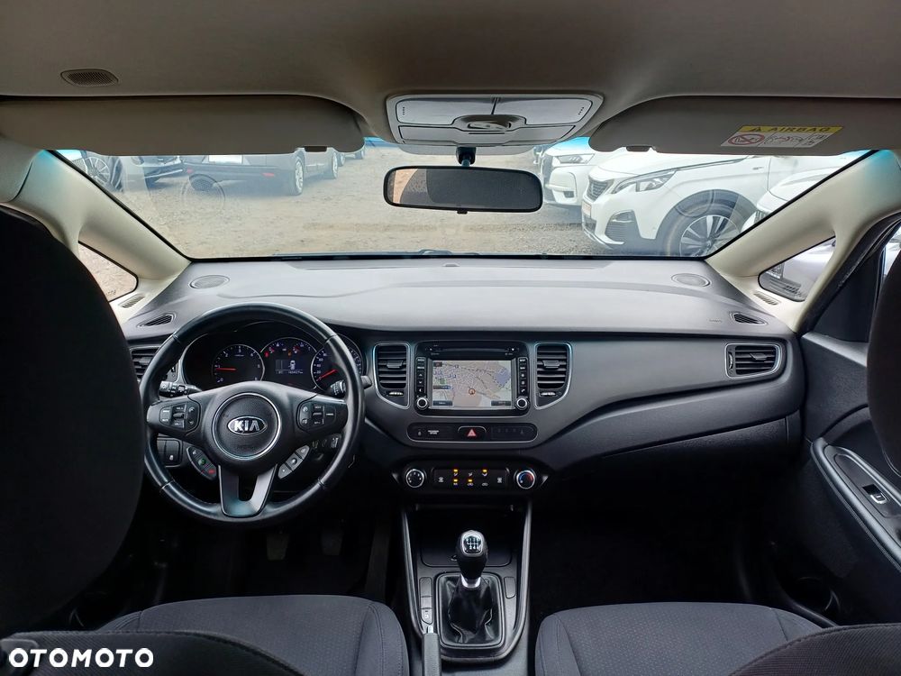 Kia Carens 1.7 CRDi 115 Dream Team Edition - 24