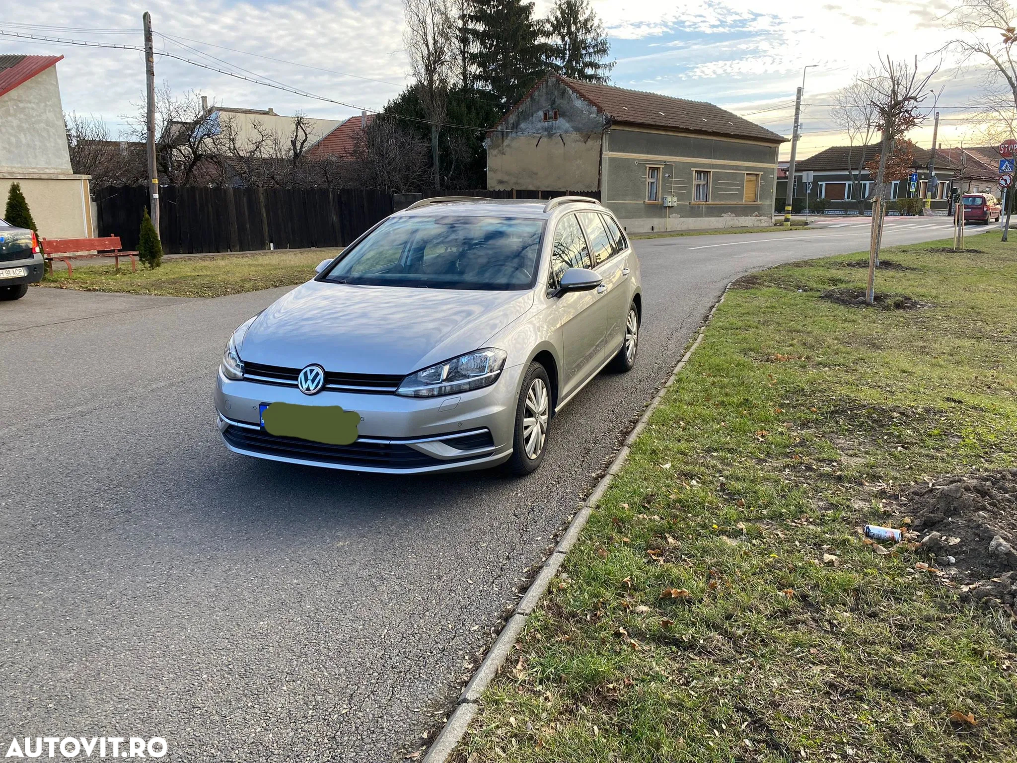 Volkswagen Golf 2.0 BlueTDI Comfortline - 28