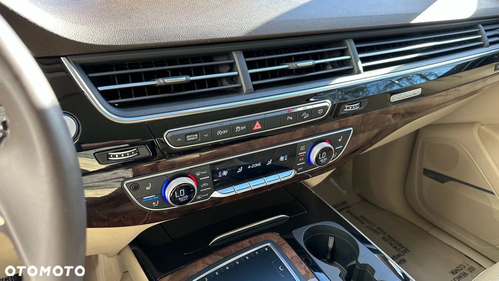 Audi Q7 - 16