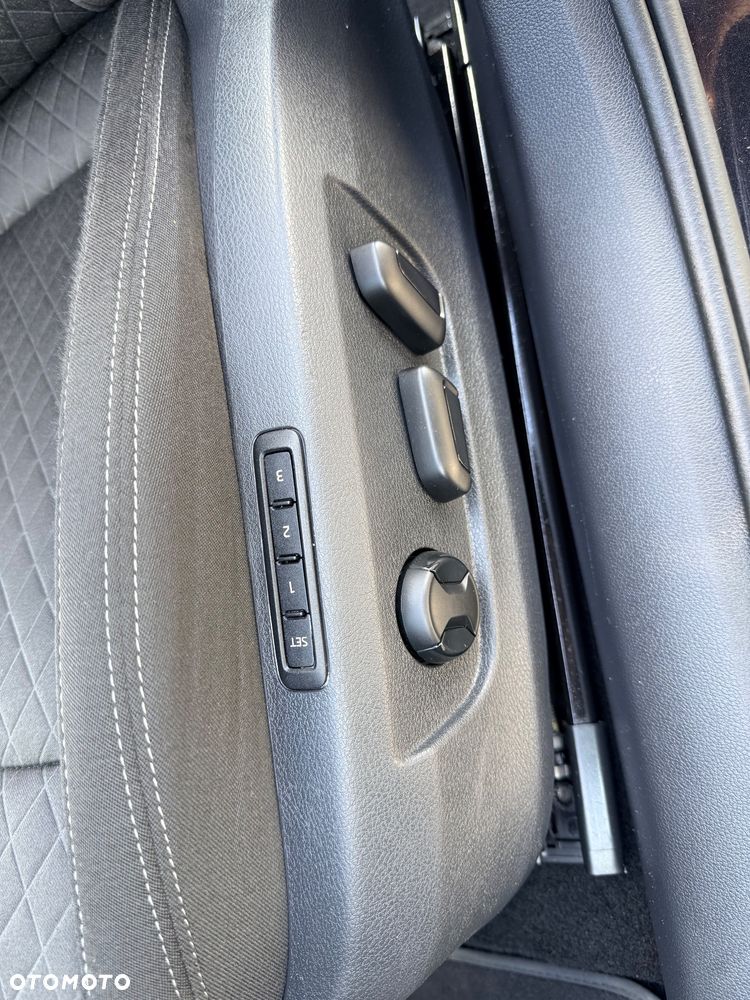 Skoda Superb 2.0 TDI Premium Edition - 19