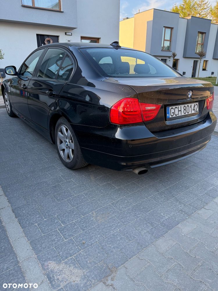 BMW Seria 3 318d - 3