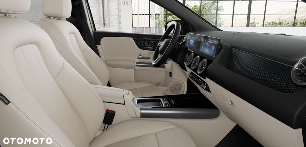 Mercedes-Benz GLA - 6