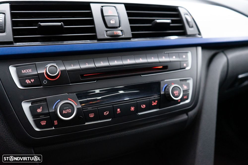 BMW 320 d Pack M - 38