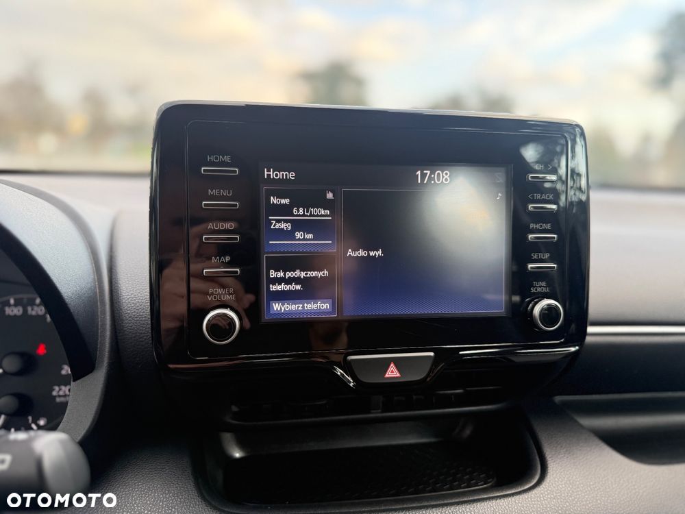 Toyota Yaris 1.5 Comfort - 22