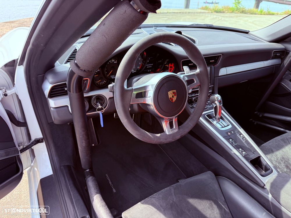 Porsche 911 (991) GT3 - 13