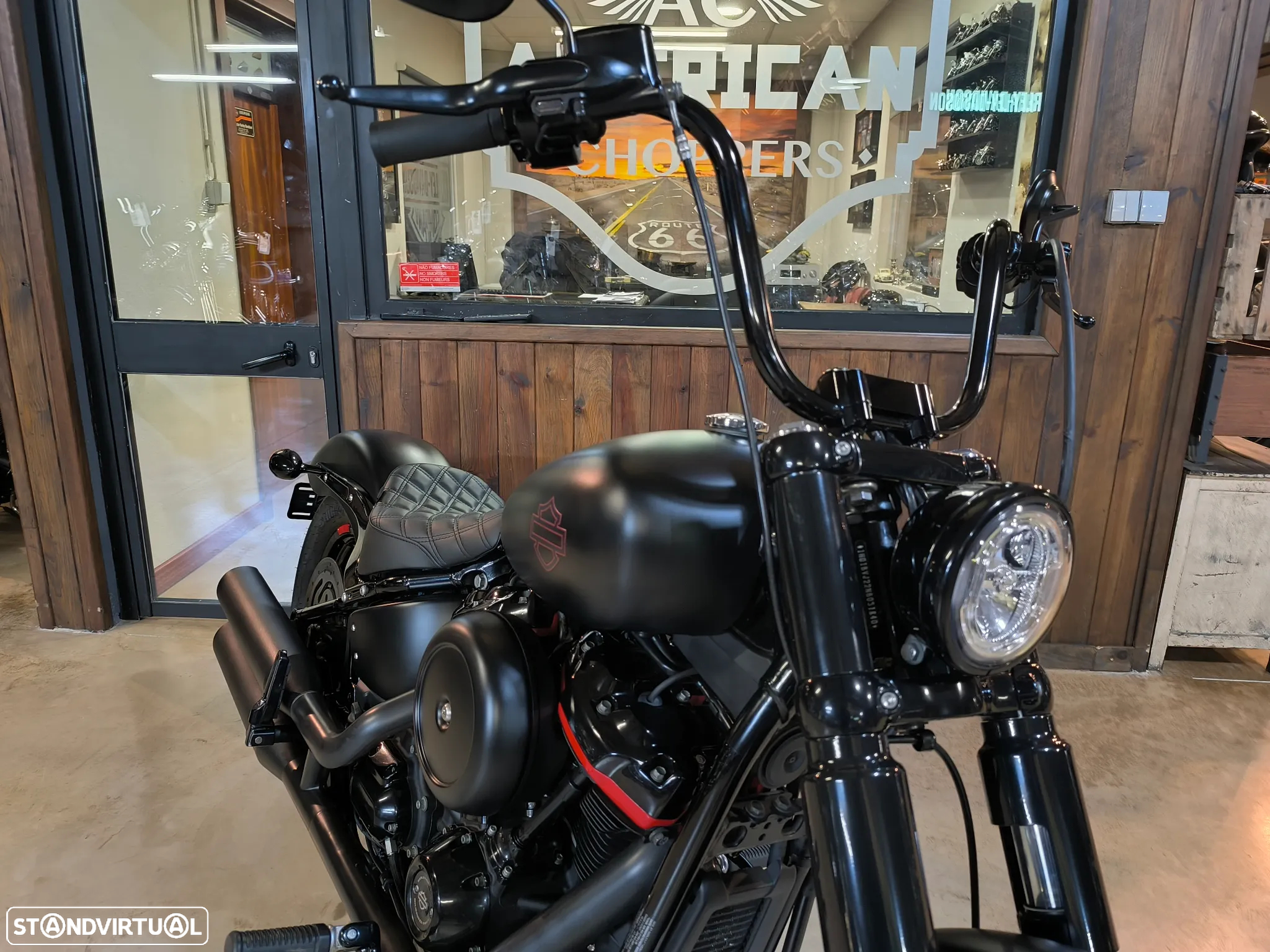Harley-Davidson Softail FXST Custom - 7