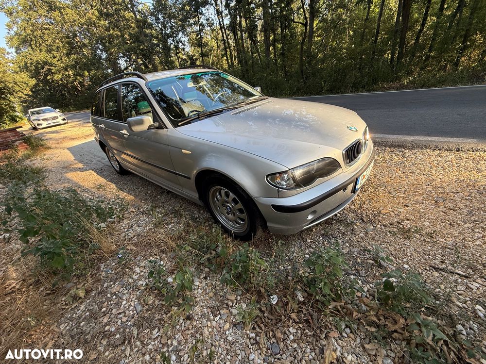 BMW Seria 3 318d Touring - 3
