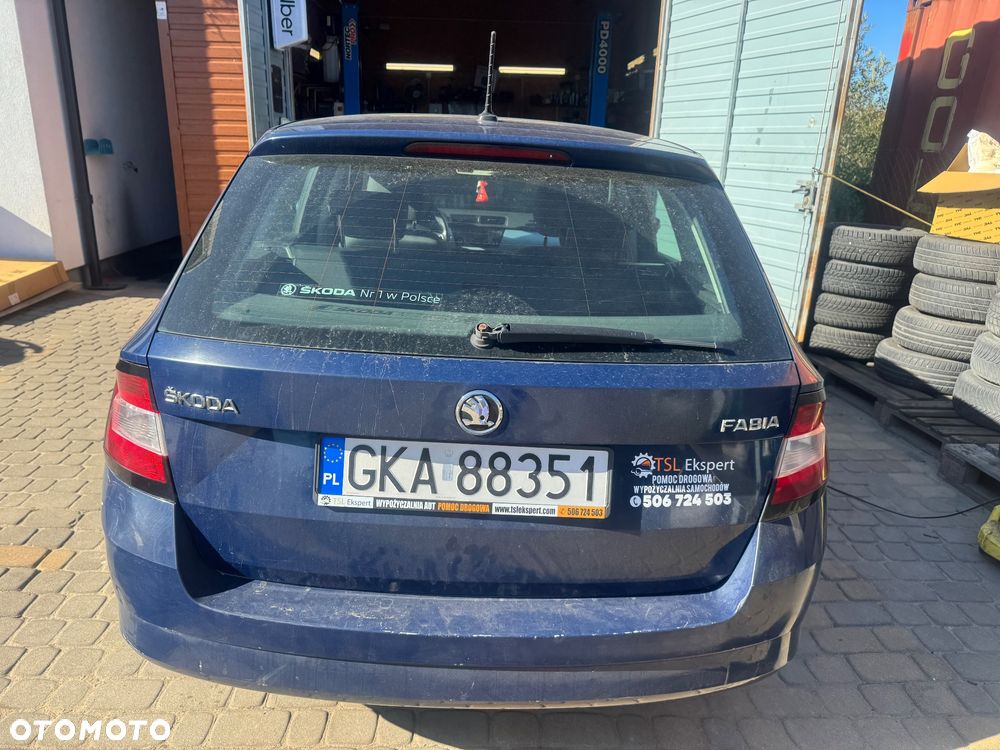 Skoda Fabia 1.2 TSI Active - 10