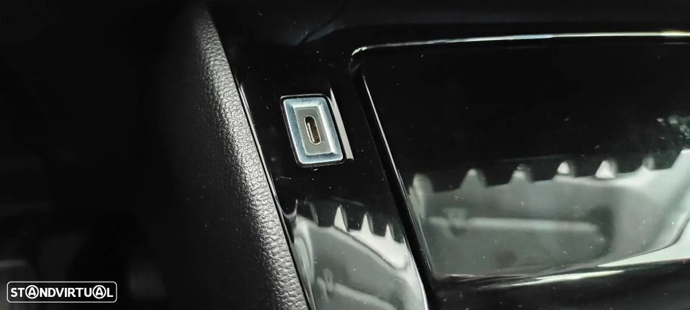 Peugeot 208 1.2 PureTech Active - 36