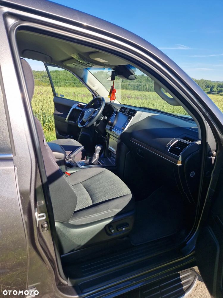 Toyota Land Cruiser LC 2.8 D-4D Prestige - 19