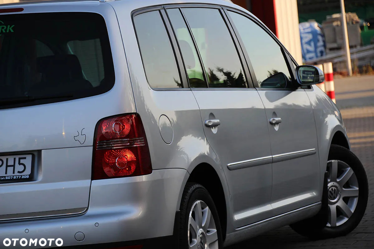 Volkswagen Touran 1.4 TSI DSG Highline - 17