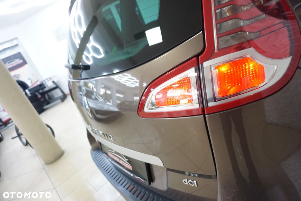 Renault Scenic dCi 110 Expression - 12