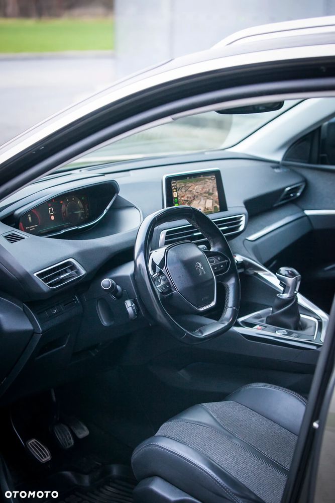 Peugeot 3008 1.6 BlueHDi Allure S&S - 20