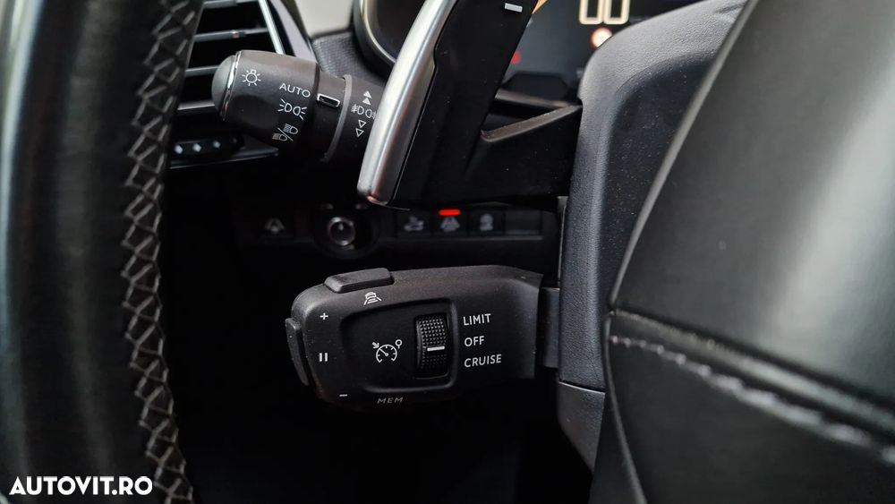 DS Automobiles DS 7 Crossback - 16