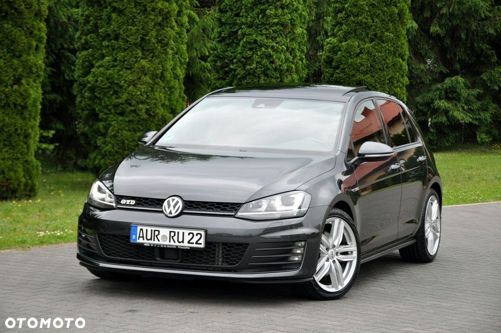 Volkswagen Golf - 9