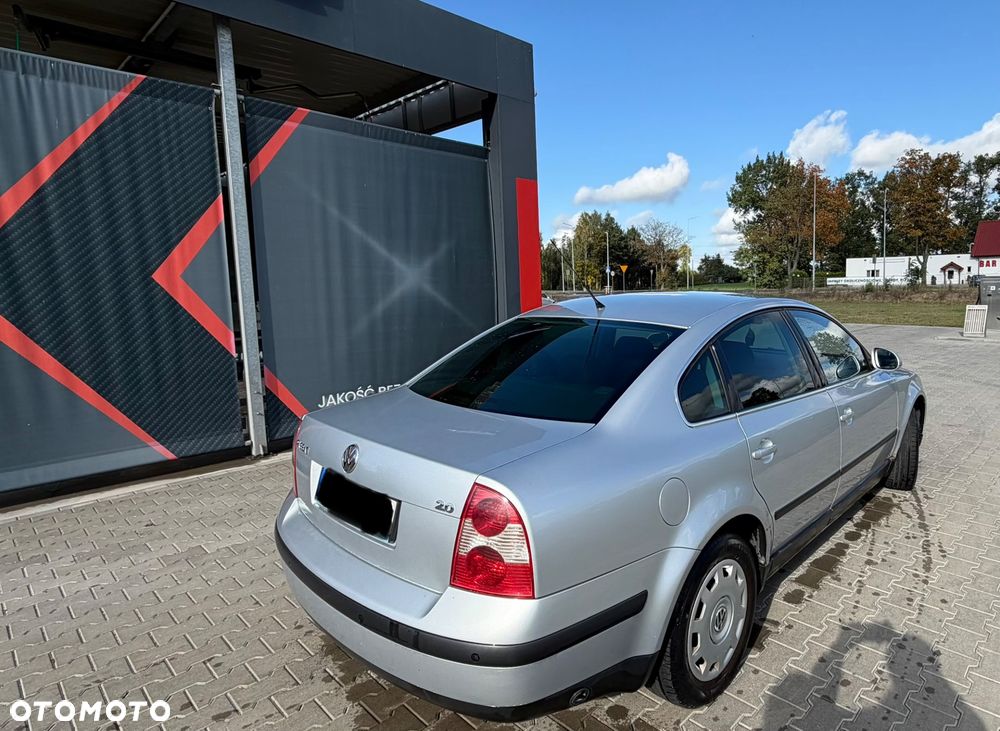 Volkswagen Passat 2004 photo 4